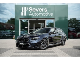 BMW 5-serie Touring M5 | Glazen Panoramadak | Driving Assistant Professional | Elektrische Trekhaak |