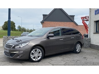 Peugeot 308 SW 1.2 e-THP Bl. Exec. Autom/ Nw. distri/ Pano/ Clima/ Trekhaak