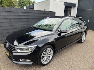 Volkswagen Passat Variant 1.6 TDI Business Edition R, Pano, ACC, Leder