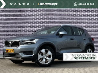Volvo XC40 2.0 T4 Momentum | Trekhaak | 4 Cilinder | Stoel en Stuurverwarming | Keyless Entry | Parkeer Camera |