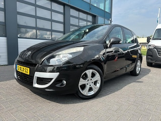 Renault Scénic 1.4 TCE 131pk, Trekhaak, Cruise, Stoelverwarming