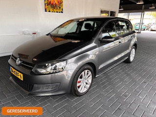 Volkswagen Polo 1.2-12V Comfortline climate control 4 nieuwe banden en nieuwe APK