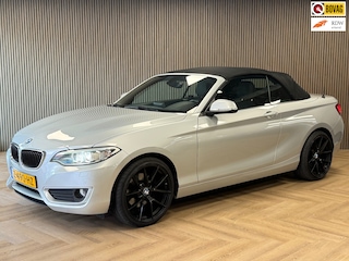 BMW 2-serie Cabrio 220i SOFT-TOP NAVIGATIE PDC STOELVERWARMING AIRCO PDC