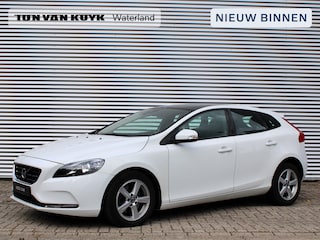 Volvo V40 2.0 T2 Momentum Panoramadak / PDC achter / 100% dealer onderhouden