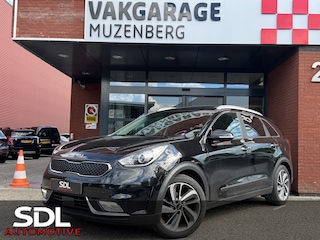Kia Niro 1.6 GDi Hybrid ExecutiveLine // NAVI // CAMERA // TREKHAAK // ADAPTIVE CRUISE // CLIMA // STOEL VERWARMING + VERKOELING // JBL AUDIO // SCHUIF / KANTEL DAK //
