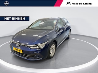 Volkswagen Golf 1.0 TSI 110pk Life · Apple/Android Car Play · Navigatie · P-Sensoren · Getint Glas · Sfeerverlichting · 16'' Inch · Garantie t/m 07-07-2027 of 100.000km