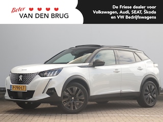 Peugeot 2008 EV GT Pack 50 kWh | 3-Fase (11kW) | Panorama dak | Cruise control | Parkeersensoren |