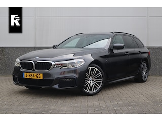 BMW 5-serie Touring 520i High Executive M-Sport Leder dashboard / Pano / Individual / Camera / 19inch