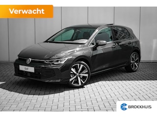 Volkswagen Golf Life Edition eHybrid | 'App-Connect' draadloze smartphone integratie | Achterbank in ongelijke delen neerklapbaar incl. middenarmsteun en doorlaadmogelijkheid | Afstandscontrolesysteem (Front Assist)