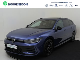 Volkswagen Passat Variant 1.5 eHybrid R-Line Edition | Panoramadak | Trekhaak | Black style | Harman/kardon audio |  Head-up display | Stoelverwarming voor en achter | 360 camera | Parkeerasisstent |