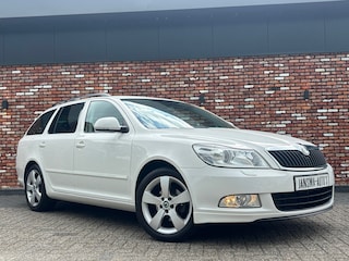Skoda Octavia Combi 1.4 TSI Greentech Ambition Sport Line Navi Airco Cruise Stoelverw Voll.Onderhouden!