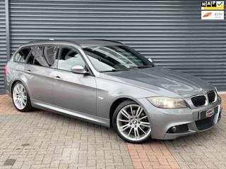 BMW 3-serie Touring 318i M Pakket Automaat | Xenon | Navi | Pdc | Cruise | Climate Control