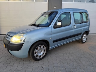 Peugeot Partner 1.6-16V XT / 5-persoons / Benzine / Airco / APK t/m 09-04-2026.