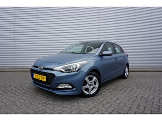 Hyundai i20 1.2 HP i-Motion Airco / Elektr/ ramen / Cruise / Lm velgen Trekhaak / NAP