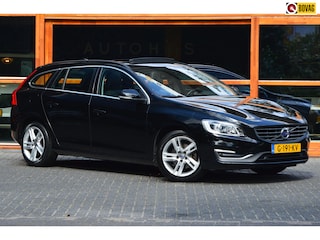Volvo V60 T4 Summum | Panoramadak | Stoelverwarming | Trekhaak 1600KG | Cruise | Bluetooth |