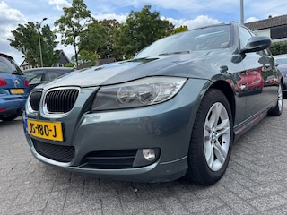 BMW 3-serie Touring 318d Corporate Lease High Executive 136pk,Apk 25/6/26,Airco,Cruise,Pano