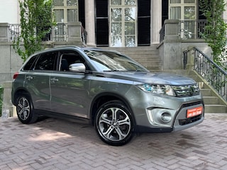 Suzuki Vitara 1.6 High Executive Panorama Xenon Camera Leder Navi Keyless Go Trekhaak Adapt Cruise