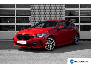 BMW 118i 136pk M-Sport | Achteruitrijcamera | 18" | Sportstoelen | Navigatie | Stoelverwarming