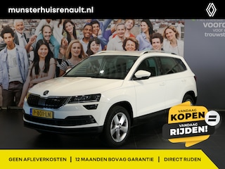 Skoda Karoq 1.5 TSI ACT Style *AUTOMAAT* *Incl. Wegklapbare trekhaak!* - Camera, navi, voorstoelen en achterbank verwarmd!