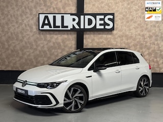 Volkswagen Golf 1.5 eTSI Style R-Line | Pano | sfeerverlichting | Stoel-/stuurverwarming | Camera