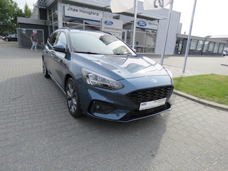 Ford Focus Wagon 1.0 EcoBoost Hybrid ST Line X NAVIGATIE,WINTERPACK,CAMERA,PARKEERHULP,69784KM,NIEUWE BANDEN.