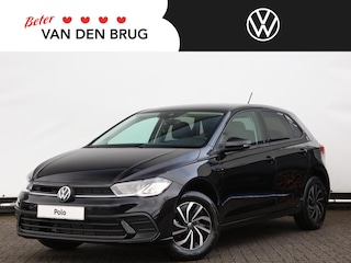 Volkswagen Polo Life Edition 1.0 TSI 95pk | Navigatie | Parkeersensoren | Camera | Getint Glas | 15 inch