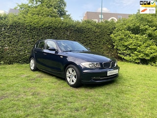 BMW 118d Business Line Automaat I Vol ond I Nwe APK I Bluetooth I Leer I Alarm I