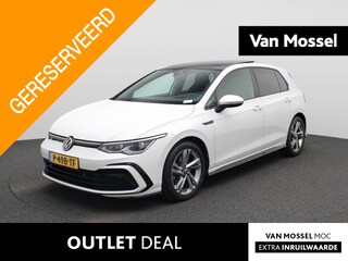 Volkswagen Golf 1.5 eTSI R-Line | Head-Up Display | Panoramadak | IQ-Light | Camera | Navigatie | Lichtmetalen Velgen | Virtual Cockpit |