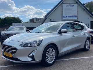 Ford Focus 1.0 TITANIUM CAMERA/NAVI/KEYLESS/LANE/CARPLAY