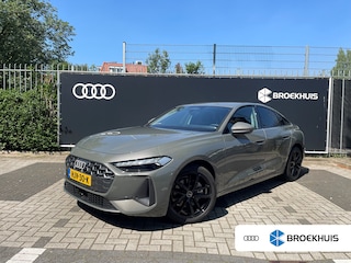Audi A5 Limousine 35 TFSI Advanced edition | 20 inch velgen | Elektrische stoelen | Kunstleder | Getinte ramen achter