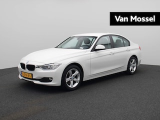 BMW 316i High Executive | NAVIGATIE | CLIMATE CONTROL | STOELVERWARMING | LICHTMETALEN VELGEN | PARKEER SENSOREN ACHTER |