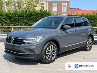 Volkswagen Tiguan 1.4 eHybrid 245pk | SoH 94% | Navigatie pakket | Spiegel pakket | ACC | Apple Carplay | PDC V+A |