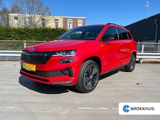 Skoda Karoq 1.5 150PK TSI ACT Sportline Business | ACC | PDC V+A | Camera achter | Apple Carplay | Lage KM stand! |