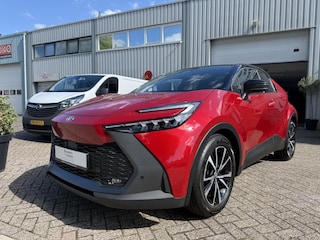 Toyota C-HR 1.8 Hybrid 140 First Edition | Adaptieve Cruise Control | Apple Carplay | Elektrische Achterklep | Verwacht |