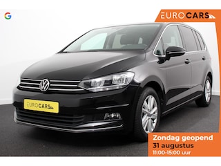Volkswagen Touran 1.5 TSI DSG Highline 7p | Navigatie | Apple Carplay/Android Auto | Parkeersensoren | Adaptive Cruise Control | Stoel-en stuurverwarming | Elektrische achterklep | Getinte ramen | Climatronic