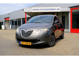 Lancia Ypsilon 0.9 TwinAir 30th Anniversary Airco|LMV|41.469km!