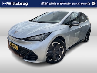 Cupra Born Adrenaline 62 kWh 19"LM Velgen / verwarmbare stoelen / Achteruitrijcamera / Side en Lane assist