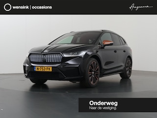 Skoda Enyaq iV 80 Founders Edition Black | Trekhaak Elektr.| Panoramadak | Ele. verstelbare stoelen + geheugen | Stuur/Stoelverwarming | 3-Fase laden | Adaptief LED + Matrix | 360 Camera | Warmtepomp |