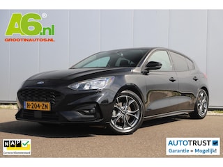Ford Focus 1.5 EcoBlue ST Line Business Trekhaak Stuur & Stoelverwarming Adaptive Cruise Navigatie Carplay Android Parkeersensor