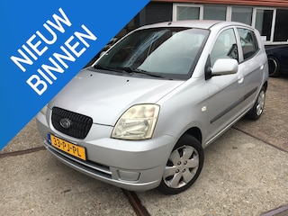 Kia Picanto 1.1 LXE AUTOMAAT | 5 Deurs | Centrale portier vergrendeling | Elektrisch bediende ramen voor | Radio/CD | Stuurbekrachtiging | NAP | Nieuwe APK Keuring |