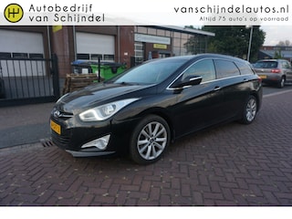 Hyundai i40 Wagon 2.0 GDI i-VISION 177PK AUTOMAAT LET OP MOTOR DEFECT!!!! CAMERA NAVIGATIE TREKHAAK ECC AIRCO CRUISECONTROL PARKEERSENSOREN BLUETOOTH LMV ENZ...