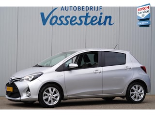 Toyota Yaris 1.5 Hybrid Dynamic / Camera / Navigatie / Privacy glas / Clima / 75dkm!