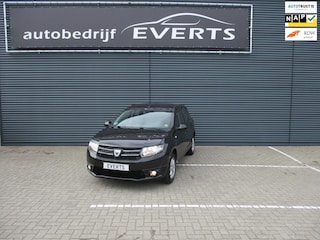 Dacia Sandero 0.9 TCe Blackline Renault onderhouden recente factuur beurt 1800 euro hele mooie complete auto scherpe meeneem prijs