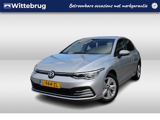 Volkswagen Golf 1.0 TSI 110pk Life / Navigatie / LM 16 inch / Parkeersensoren / LED / Adapt cruise control / APP Connect
