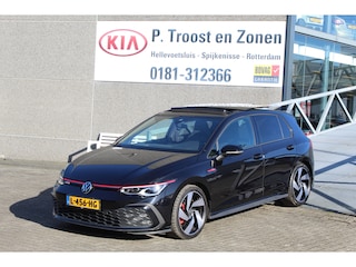 Volkswagen Golf 2.0 TSI GTI Panoramadak/IQ Light/Navigatie/Achteruitrijcamera/Virtual cockpit/Adaptieve cruise controle/Sfeerverlichting/Draadloze telefoonoplader/Stuurverwarming/Stoelverwarming/Parkeersensoren rondom