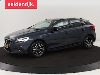 Volvo V40 2.0 D3 Nordic+ | Leder | Stoelverwarming | Camera | Navigatie | Full LED | Climate control | Cruise control | Verwarmde voorruit
