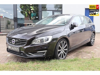 Volvo V60 2.4 D6 AWD Plug-In Hybrid Summum|Schuifdak|Memory|ZIE TEKST
