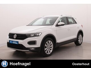 Volkswagen T-Roc 1.5 TSI Sport Automaat | Trekhaak | Adaptive Cruise Control | Camera | Parkeersensoren | Apple CarPlay