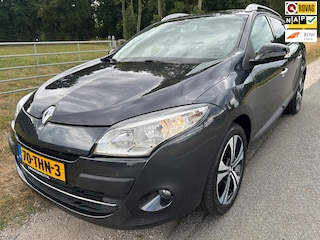 Renault Mégane Estate 1.4 TCe Bose trekhaak, navi dealer ond. en zeer mooi