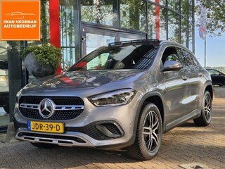 Mercedes-Benz GLA 250 e AUTOMAAT | Panormadak | Climate Control | Navigatie | Parkeercamera | Cruise Control | Stoelverwarming